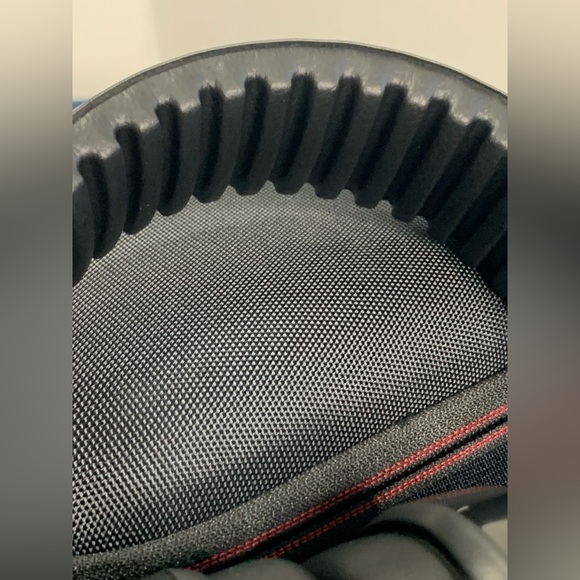 ProCase Black Noise Cancelling Headphones - Picture 4 of 12